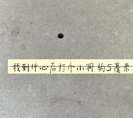 康保瓷砖空鼓维修公司专业解答在瓷砖铺贴过程中，如果砂料搅拌不均匀，将会带来以下问题